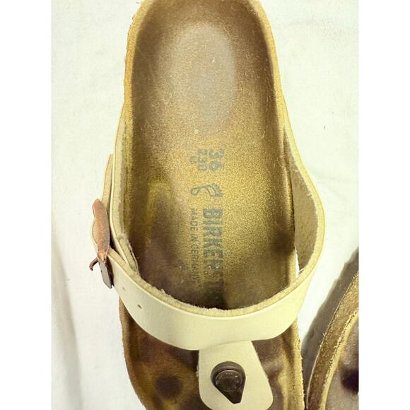 Birkenstock  thong sandals  women’s size 36/230LS 5/5.5 color beige have a flaw - Picture 13 of 13